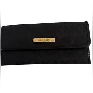 Michael Kors black signature wallet